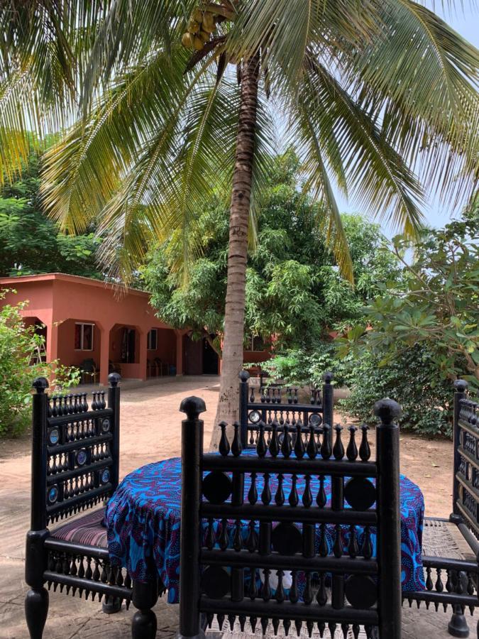 The Gunjur Project Lodge Ngoại thất bức ảnh