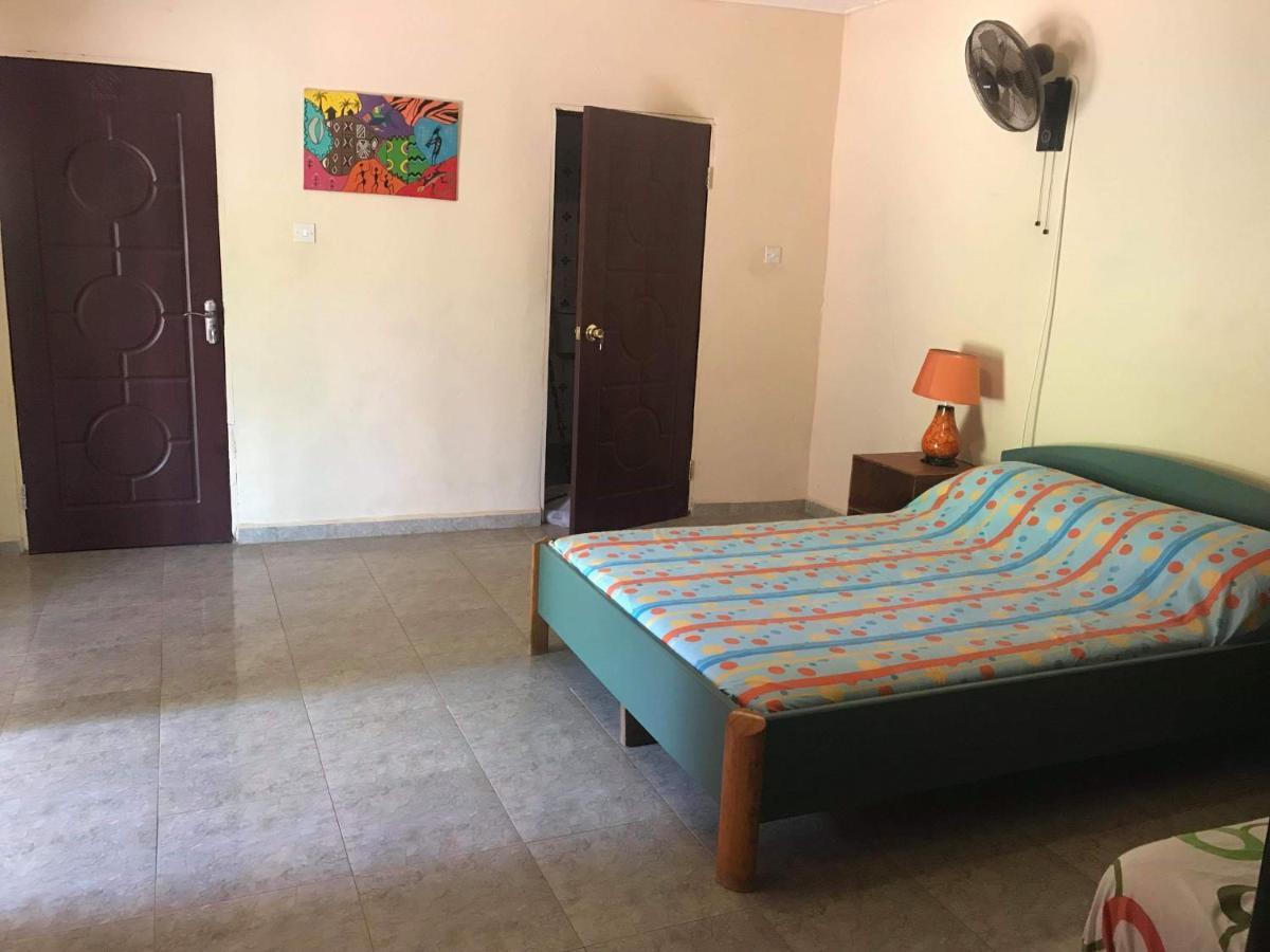 The Gunjur Project Lodge Ngoại thất bức ảnh